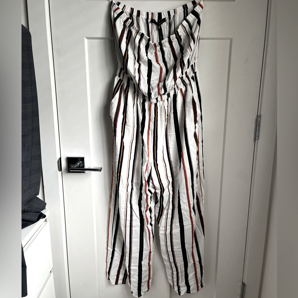 🌸 Dynamite Strapless Striped Jumpsuit